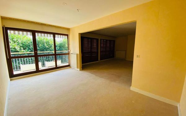 Appartement à vendre    6 pièces • 138,74 m2 Noisy-le-Roi