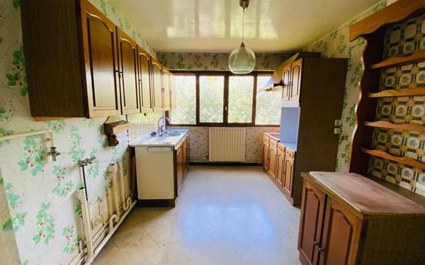 Appartement à vendre    6 pièces • 138,74 m2 Noisy-le-Roi