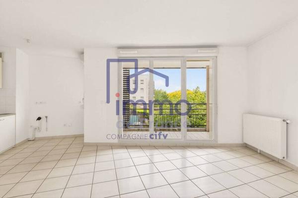 Appartement 3 pièces                                        - 69120 Vaulx-en-Velin Réf : 21694