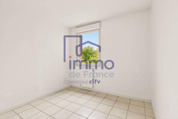 Appartement 3 pièces                                        - 69120 Vaulx-en-Velin Réf : 21694