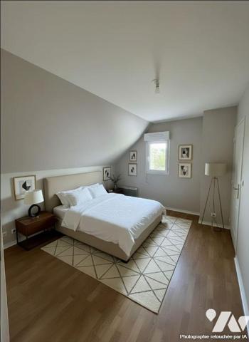 Touques - Duplex lumineux au dernier étage avec balcon et parking double – Résidence sécurisée