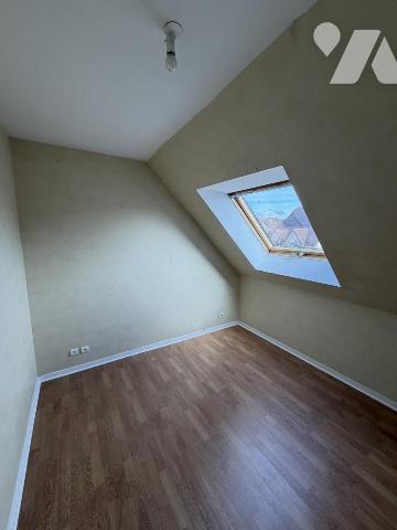 Touques - Duplex lumineux au dernier étage avec balcon et parking double – Résidence sécurisée