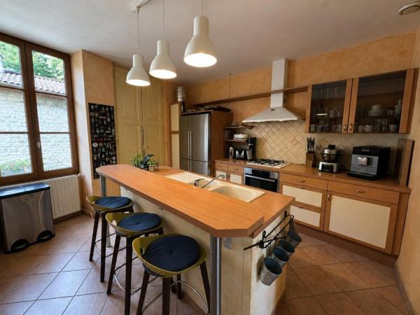 Vente / Maison en pierre à Ambérieu-en-Bugey (01500)