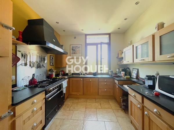 Maison à vendre de 8 pièces de 250 m²