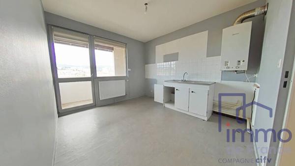 Appartement 4 pièces                                        - 42100 Saint-Étienne Réf : 2888-CIFVFOREZVELAY