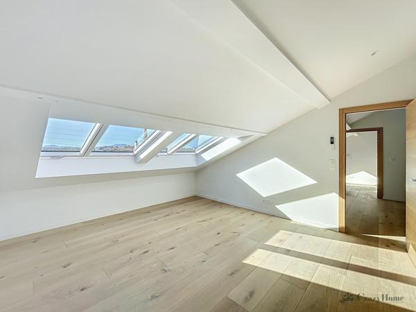 Maison
                                                                                                                                                                                                                                                                                                                        5 pièce(s)                                                                                                                                                                                                          3 chambre(s)                                                                                                                                                                                                          177  m²