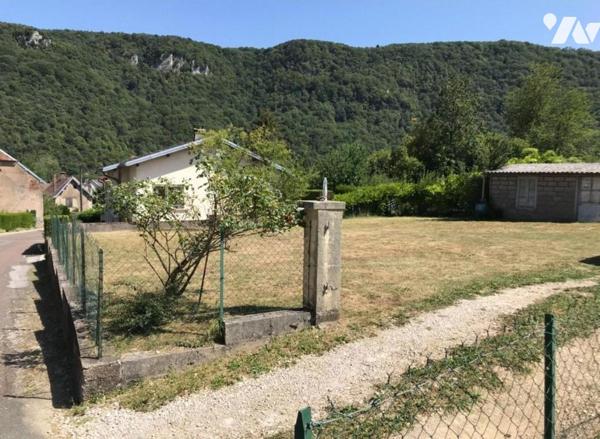 TERRAIN A BATIR NON VIABILISE DE 460 m²