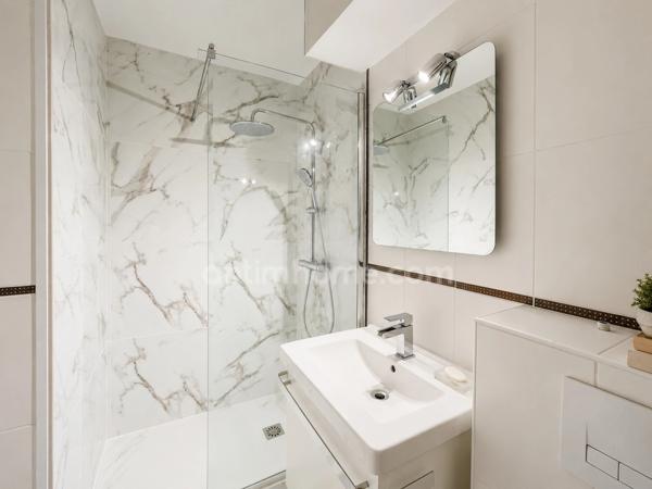 CHATOU (78) - APPARTEMENT 100M2 - 5 PIECES - 2 CHAMBRES POSSIBILITE 3 - RESIDENCE DE STANDING LA FRANCILIENNE - LUMINEUX - BALCON - 2 PARKINGS - CAVE - PARC PAYSAGE - CALME