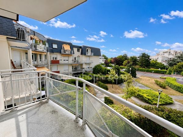 CHATOU (78) - APPARTEMENT 100M2 - 5 PIECES - 2 CHAMBRES POSSIBILITE 3 - RESIDENCE DE STANDING LA FRANCILIENNE - LUMINEUX - BALCON - 2 PARKINGS - CAVE - PARC PAYSAGE - CALME