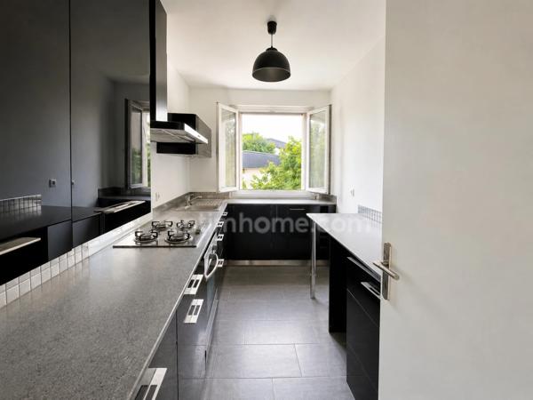 CHATOU (78) - APPARTEMENT 100M2 - 5 PIECES - 2 CHAMBRES POSSIBILITE 3 - RESIDENCE DE STANDING LA FRANCILIENNE - LUMINEUX - BALCON - 2 PARKINGS - CAVE - PARC PAYSAGE - CALME