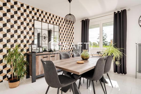 Maison individuelle sur sous-sol, avec trois chambres offrant un cadre de vie moderne, autonome et clé en main