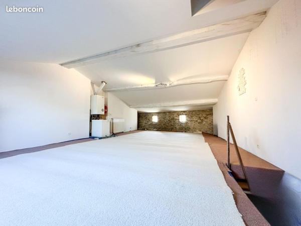 Maison de village - 210 m2 - 6 pièces