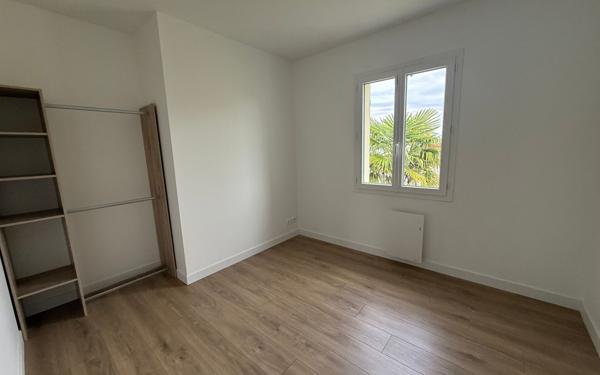 Maison à louer    4 pièces •  Épargnes