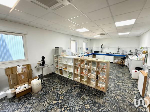 Murs commerciaux  à vendre 2 054 m² Malataverne