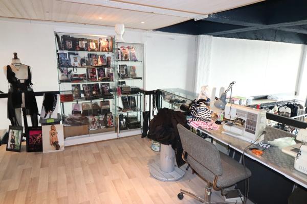 CESSION DROIT AU BAIL BOUTIQUE VETEMENT FACE PORT DE ROYAN