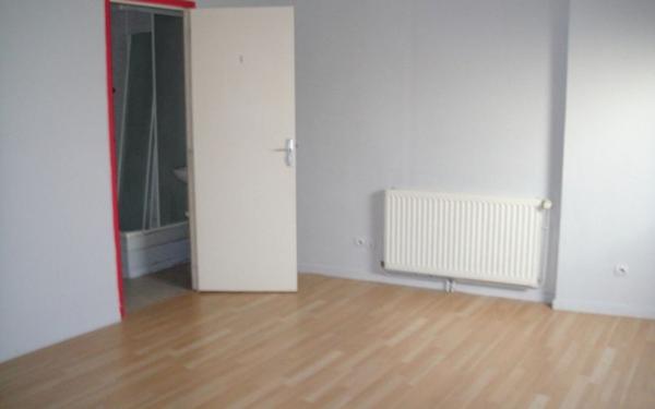 Appartement à louer    2 pièces •  Bailleul