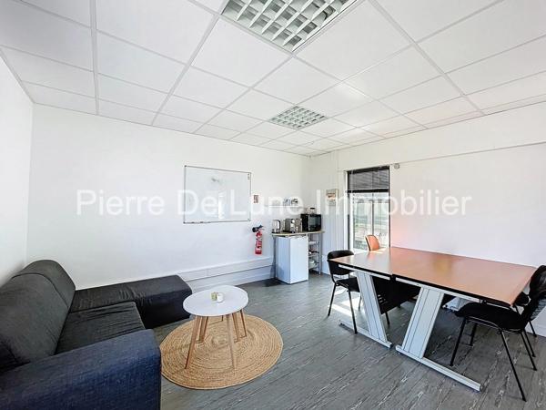 Commerce À louer 70 m²