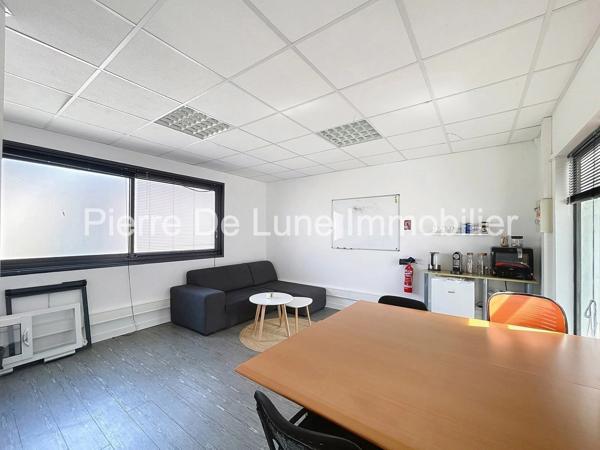 Commerce À louer 70 m²