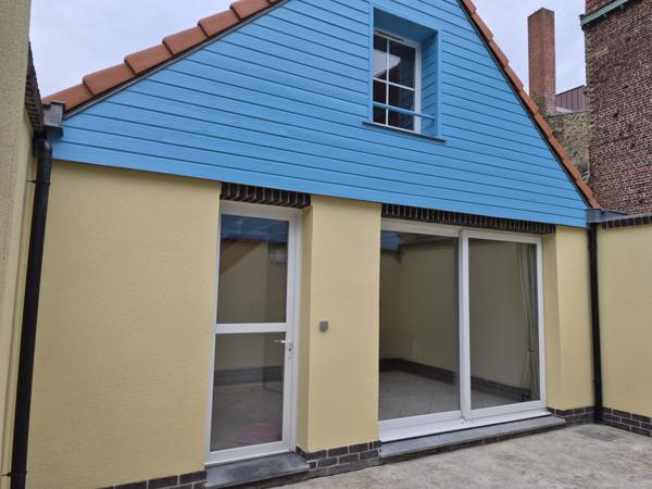 Immeuble
                                                                                                                                                
                                                                                                                                                
                                                                                                                                                
                                                    
                                                                                                                                                                                                                                                                                                                        160  m²                                                                                                                                                                                                         1 etage(s)