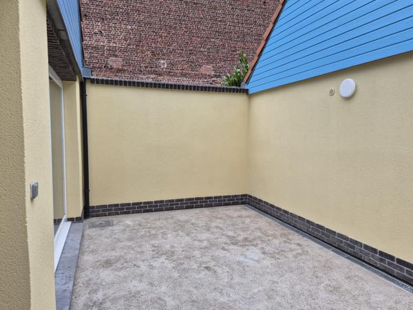 Immeuble
                                                                                                                                                
                                                                                                                                                
                                                                                                                                                
                                                    
                                                                                                                                                                                                                                                                                                                        160  m²                                                                                                                                                                                                         1 etage(s)
