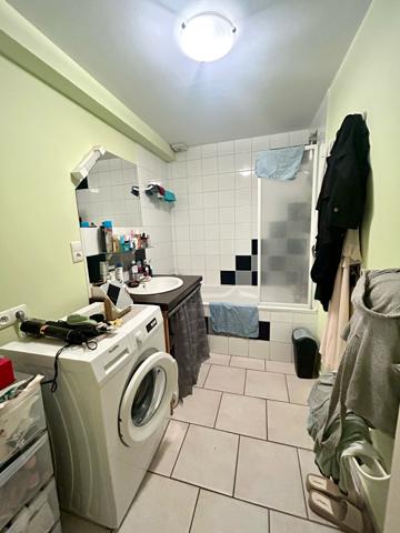 Immeuble
                                                                                                                                                
                                                                                                                                                
                                                                                                                                                
                                                    
                                                                                                                                                                                                                                                                                                                        160  m²                                                                                                                                                                                                         1 etage(s)