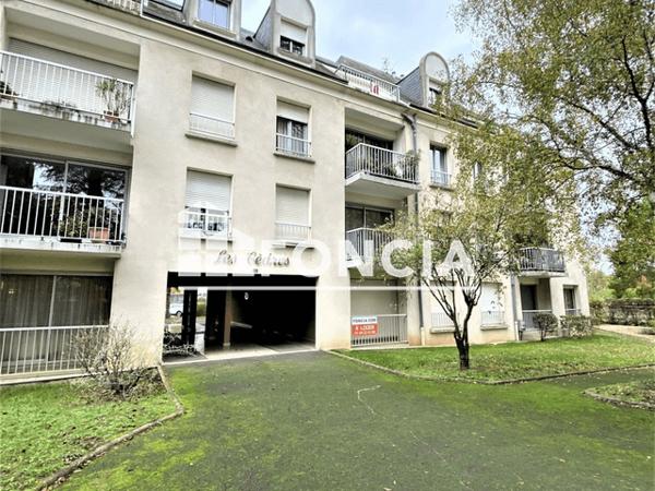 Location Studio 30.59 m² - 13-15-17 AVENUE MARECHAL FOCH Chatellerault 86100
