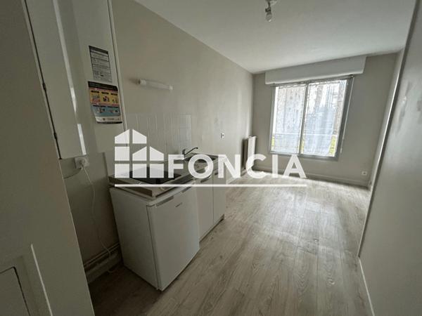 Location Studio 30.59 m² - 13-15-17 AVENUE MARECHAL FOCH Chatellerault 86100