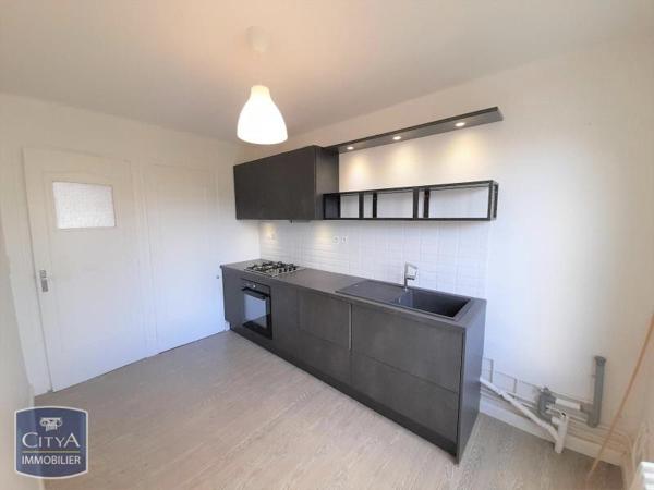 Maison à louer 4 pièces 65m²