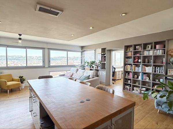 Appartement T3/4 de Grand Standing avec Vue Imprenable