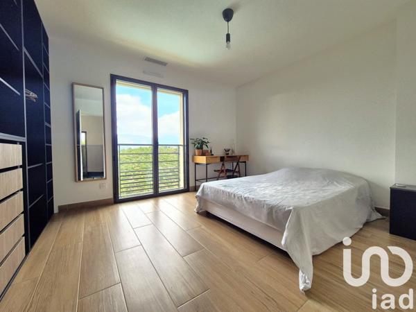 Maison 5 pièces de 154 m² à Cagnes-sur-Mer (06800)