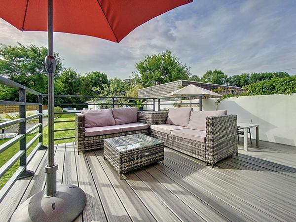 OFFRE ACCEPTEE - Maison familiale, Vie de plain-pied, Busway, Bus, Commerces, Jardin, Ecoles