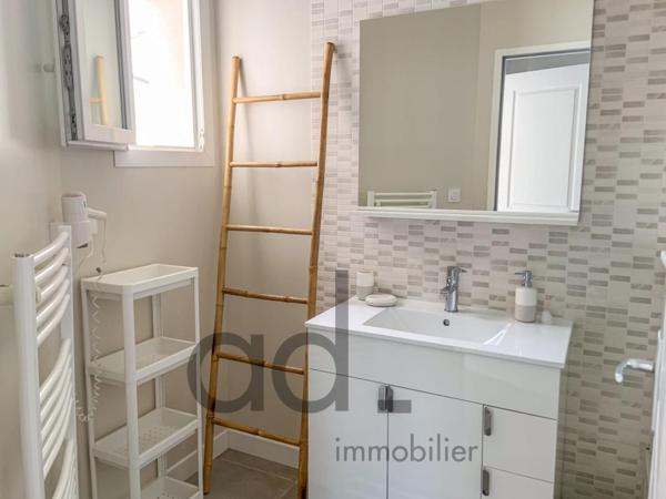 Maison T4 de plain-pied, meublée