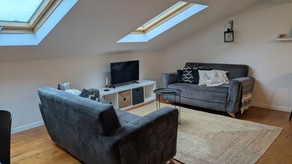 TOULOUSE - GUILHEMERY - T3 62,5m² sous les toits MEUBLE