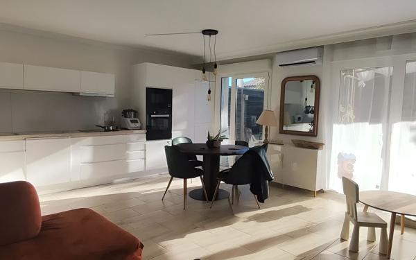 Maison à vendre    4 pièces • 85 m2 Nîmes