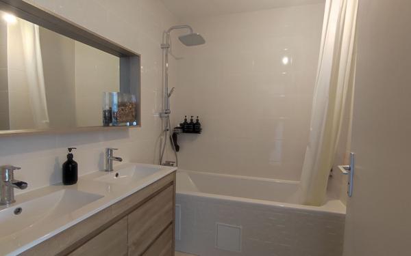 Maison à vendre    4 pièces • 85 m2 Nîmes