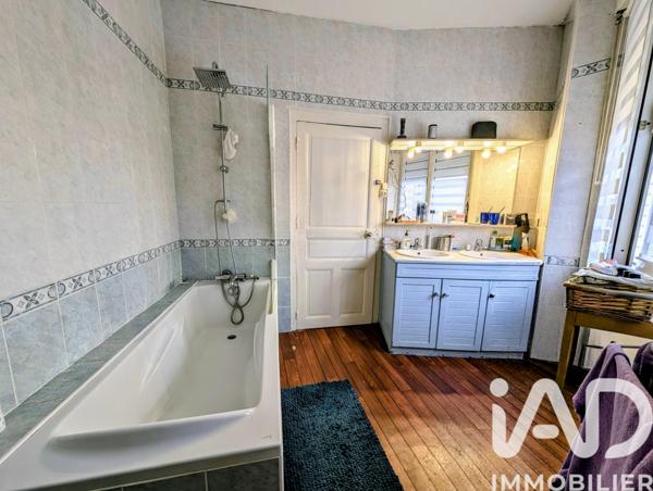 Maison à vendre 4 pièces 110 m² Fougères