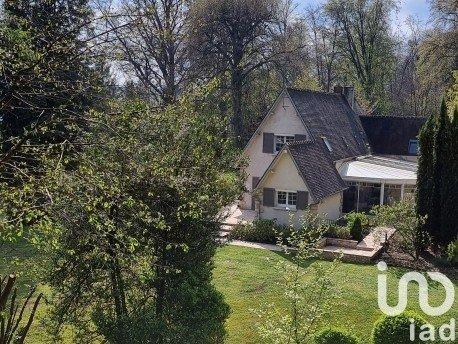 Maison 9 pièces de 270 m² à Berneuil-sur-Aisne (60350)