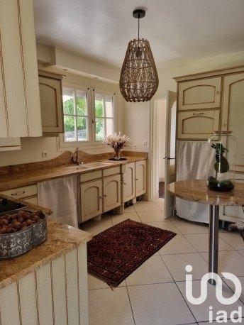 Maison 9 pièces de 270 m² à Berneuil-sur-Aisne (60350)