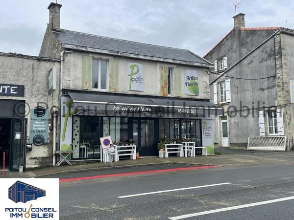 LA CRECHE CENTRE LOCAL COMMERCIAL AVEC TRES BELLE VISIBILITE 80m2