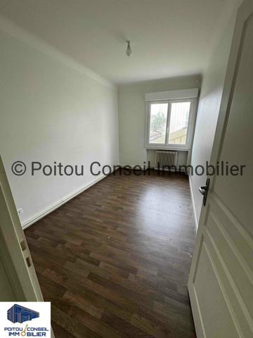 91m2 CENTRE VILLE NIORT 1ER ETAGE