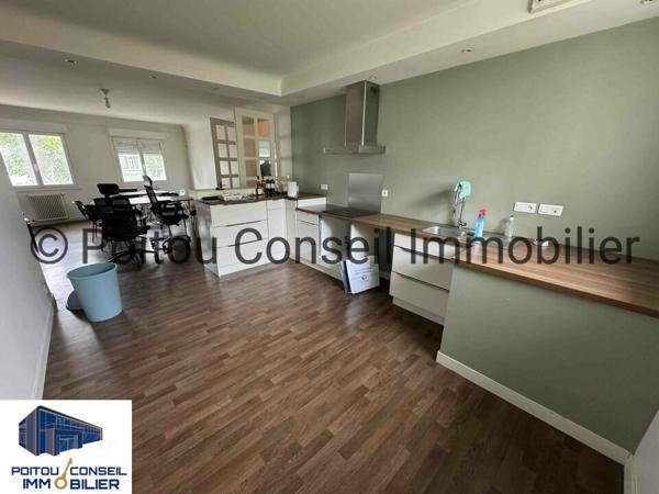 91m2 CENTRE VILLE NIORT 1ER ETAGE