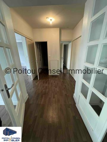 91m2 CENTRE VILLE NIORT 1ER ETAGE