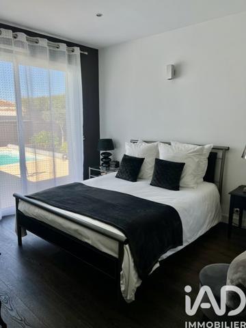 Maison à vendre 6 pièces 143 m² Les Sables-d'Olonne