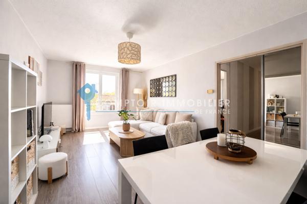 Appartement
                                                                                                                                                                                                                                                                                                                        4 pièce(s)                                                                                                                                                                                                          3 chambre(s)                                                                                                                                                                                                          72  m²