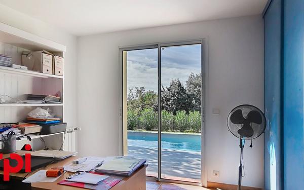 Maison à vendre    5 pièces •  La Cadière-d'Azur