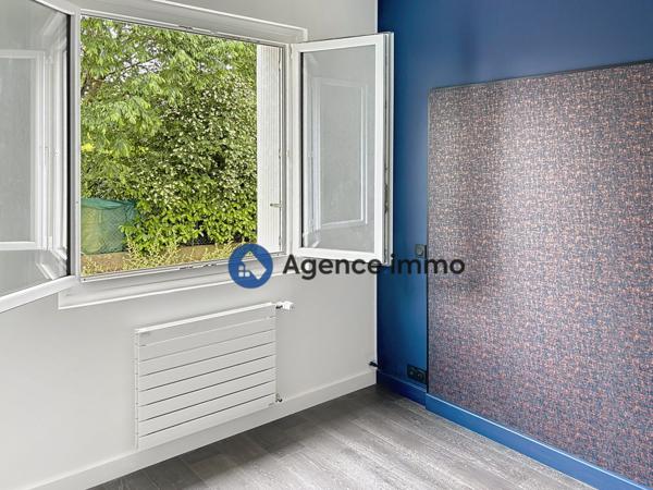 À vendre - T2, 2 pièces situé à Saint-Cyr-sur-Loire (37540)