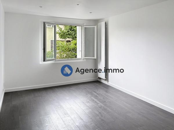À vendre - T2, 2 pièces situé à Saint-Cyr-sur-Loire (37540)