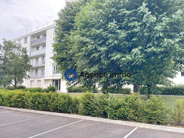 À vendre - T2, 2 pièces situé à Saint-Cyr-sur-Loire (37540)