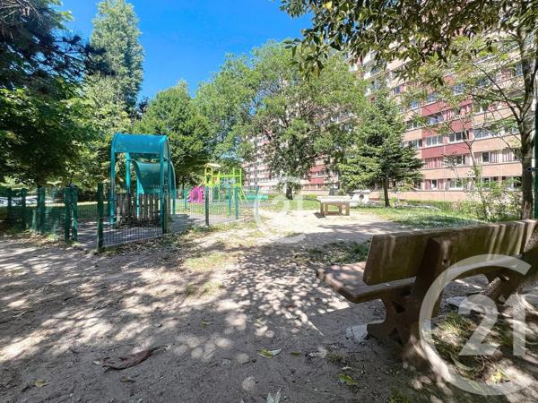 Appartement F4 à vendre  4 pièces - 62 m2 MONTREUIL - 93