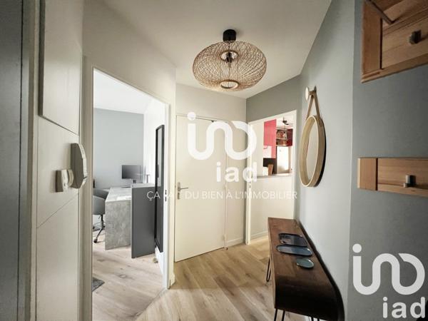 Appartement 3 pièces de 63 m² à Puteaux (92800)